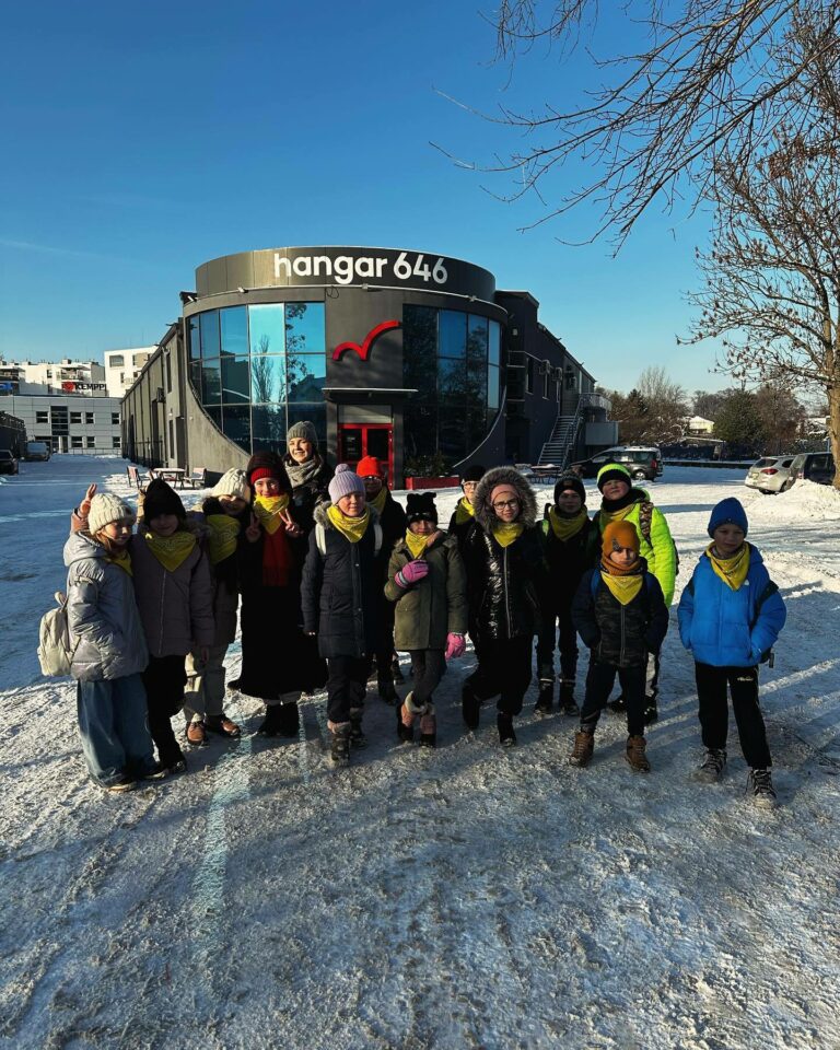 polkolonie-zimowe-trampoliny